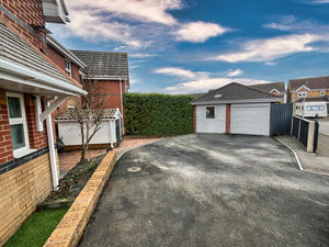 Photo 19- click for photo gallery